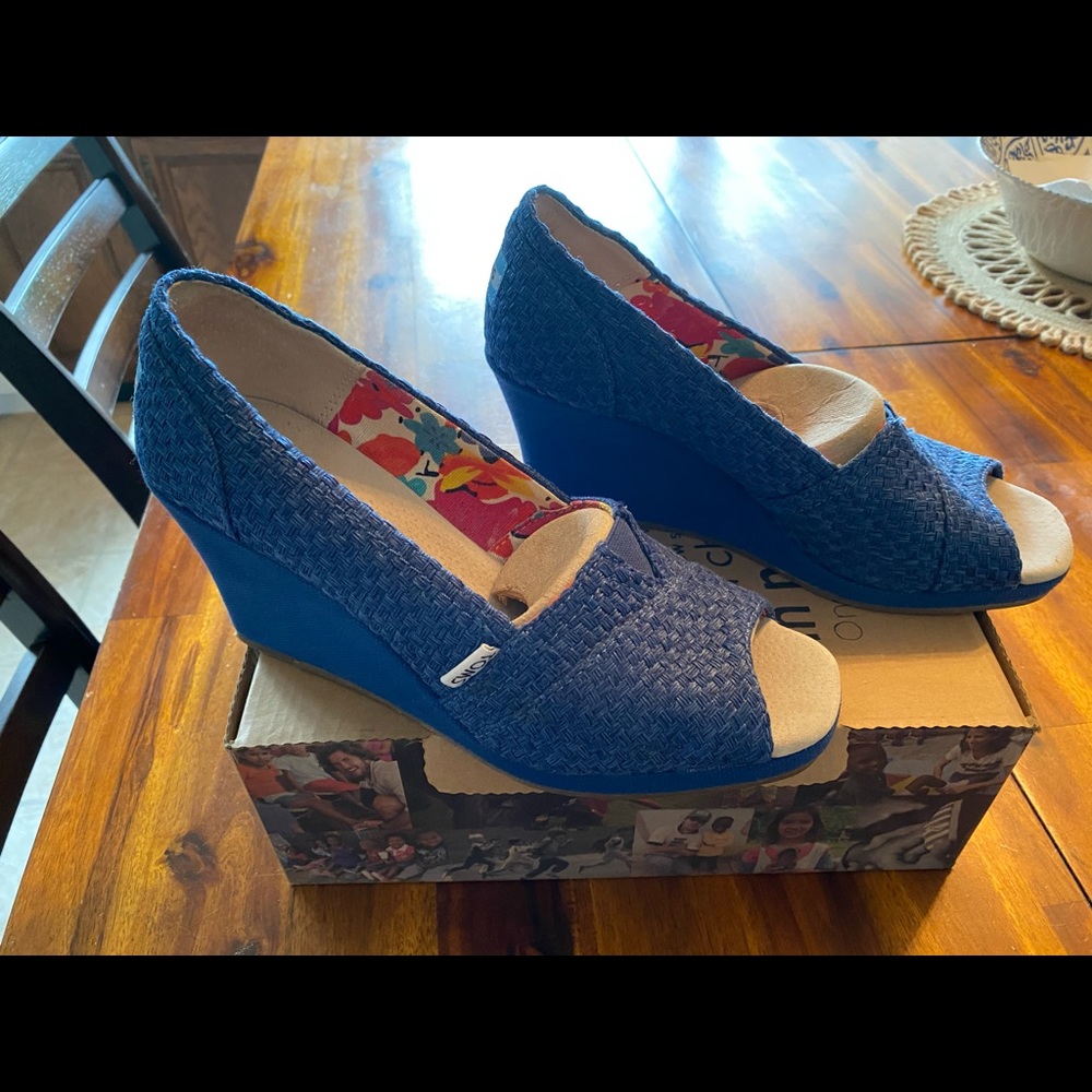 Tom’s Blue Savannah Wedge